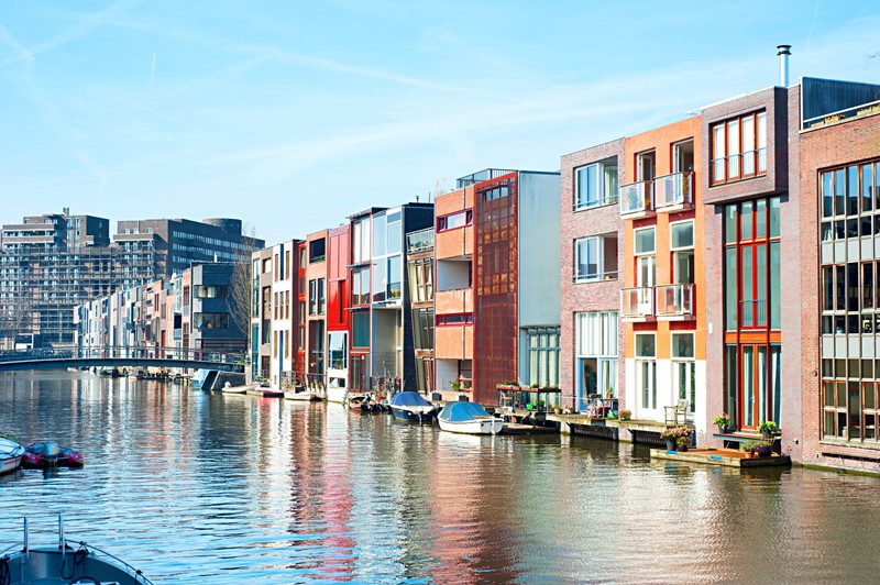 Geen vervangende machtiging voor aanbouw op dakterras