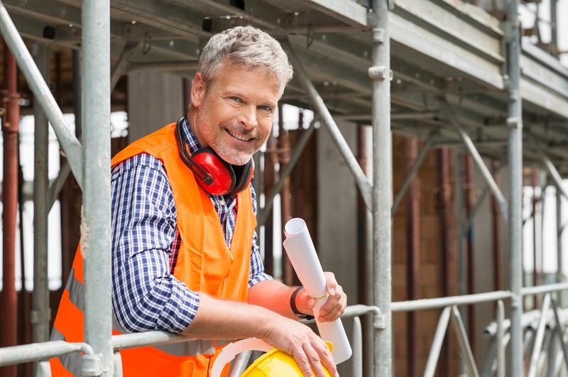 Aannemer, die arbeidsongeschikt wordt tijdens klus heeft geen recht op vergoeding misgelopen inkomsten